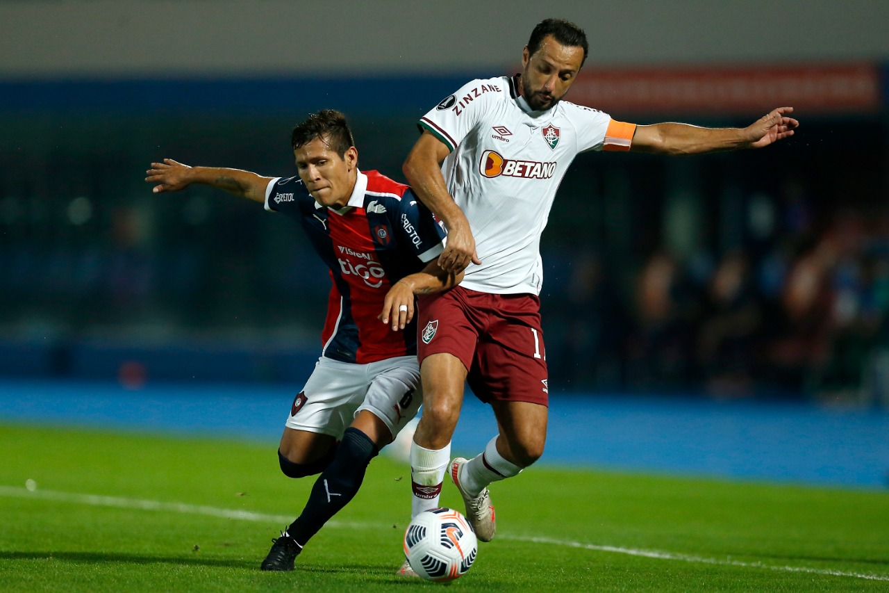 Amargo debut de Rafael Carrascal con Cerro Porteño: cayó 2-0 con Fluminense, en Copa Libertadores - Vimarsana News